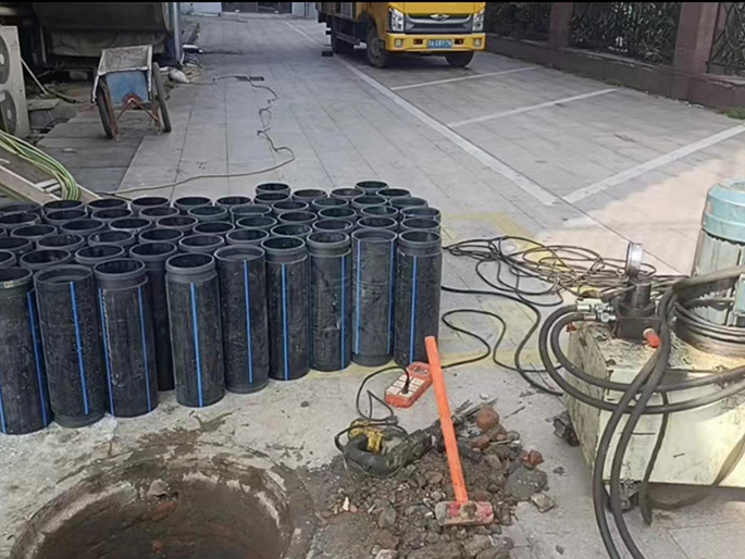 北戴河PE置换管厂家 DN315置换管 非开挖管短管置换